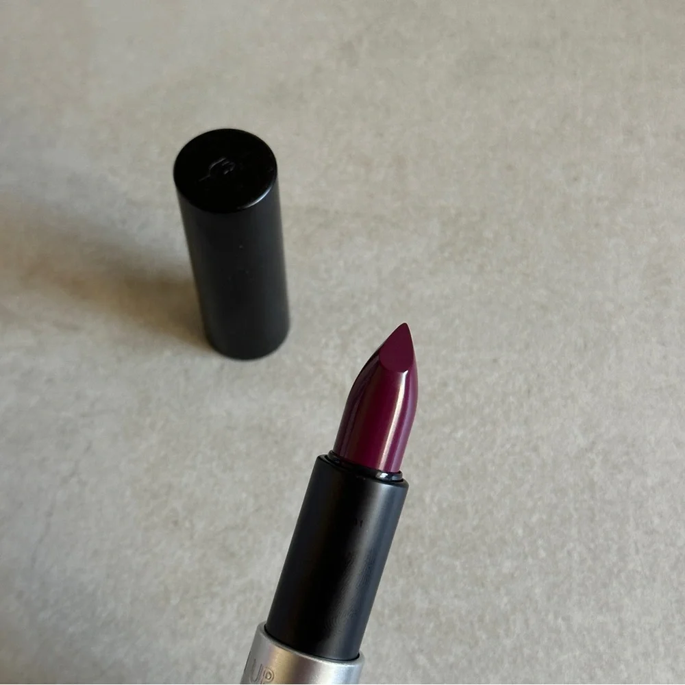 MAKE UP FOR EVER Artist Rouge Mat Lipstick M501 - Bold Berry Shade